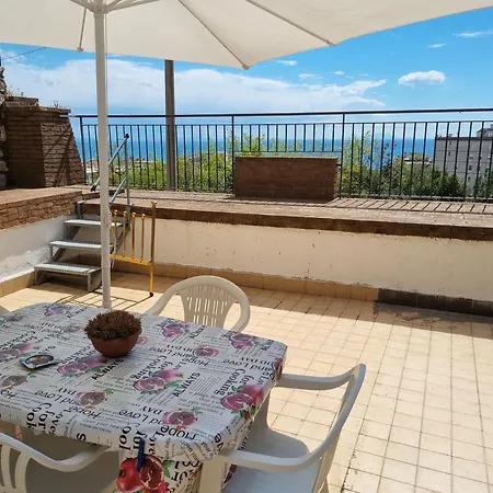 Via Pasquale Testa *