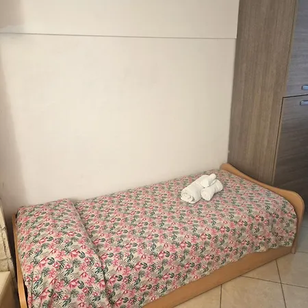 Via Pasquale Testa * フォルミア